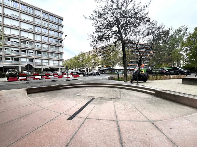 Offices in Plainpalais/HUG area (10)