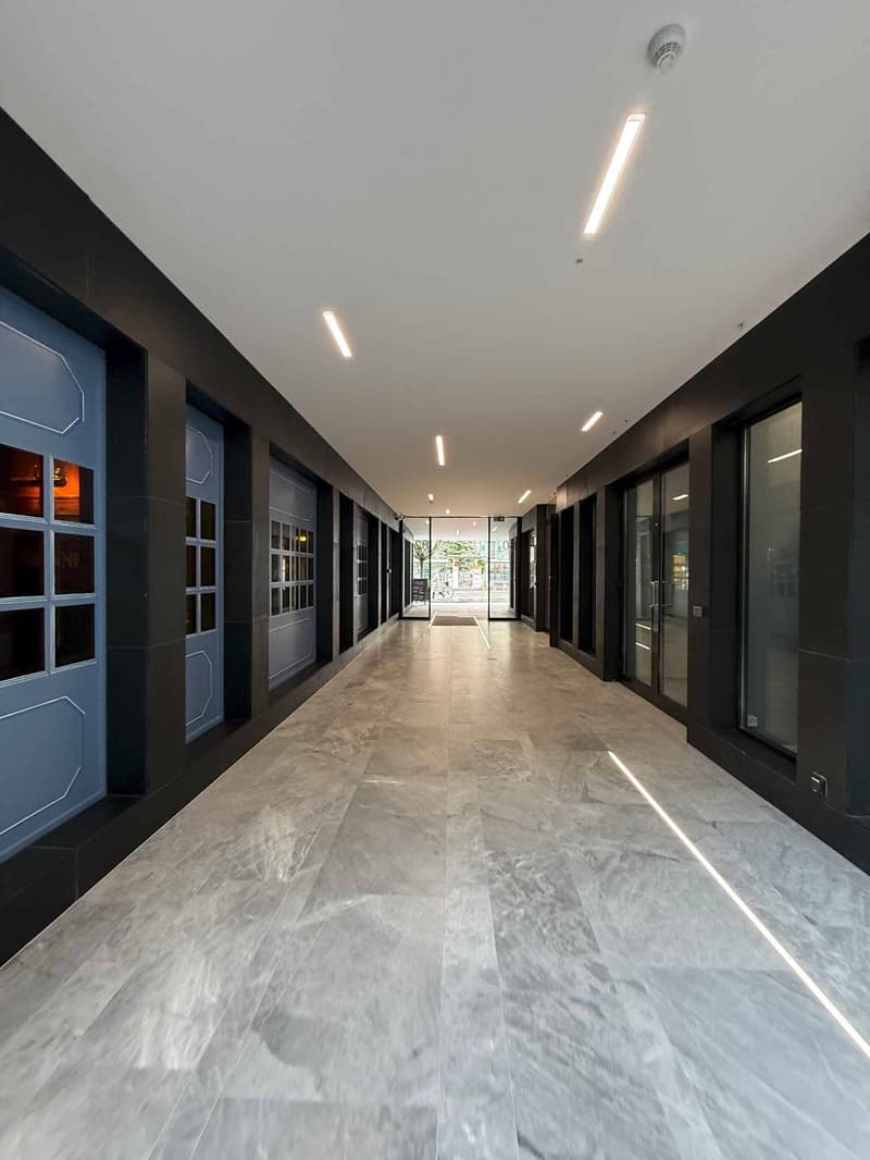 Bureaux - idéalement situés (6)
