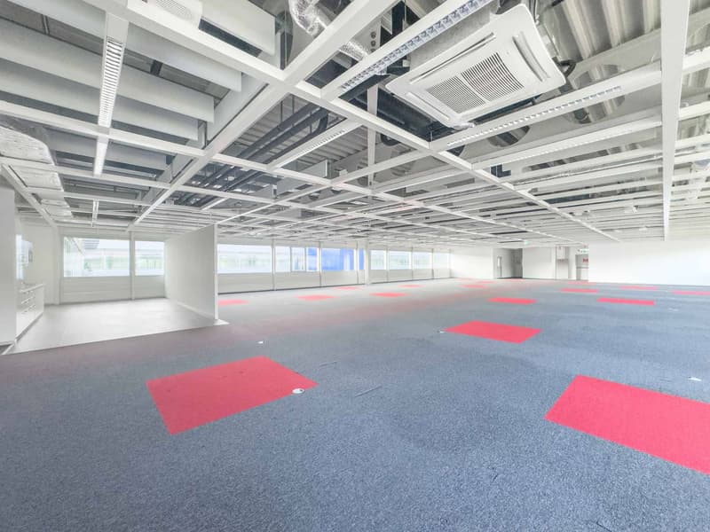 Vernier - Surface de 903 m2 en attique - Immeuble IKEA (6)
