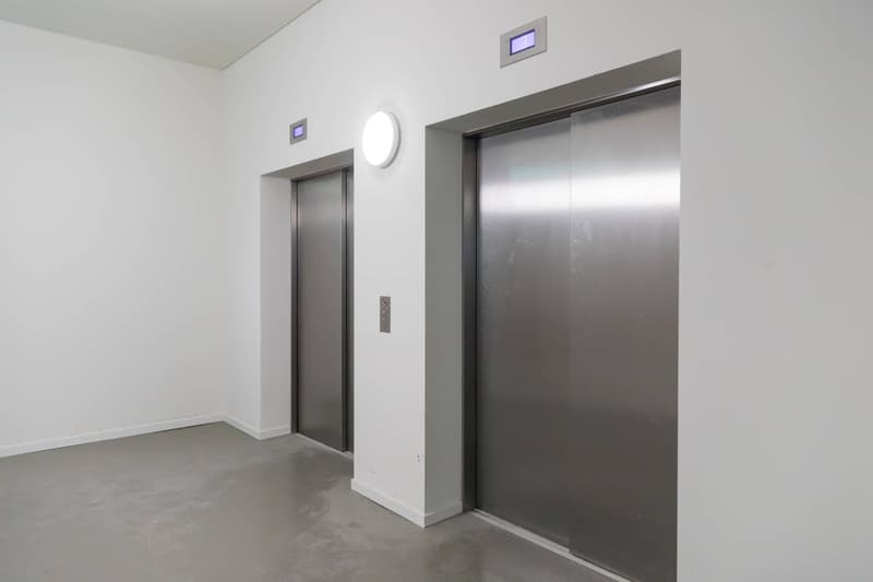 Magnifique surface de 588 m2 au 2ème étage d'un bâtiment moderne (10)