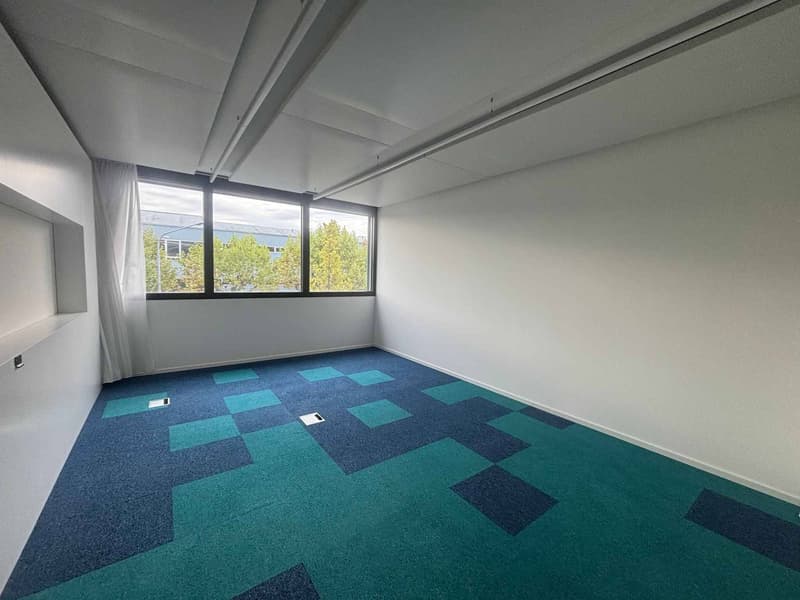 ARCenter  687 m² de bureaux plug & play à Vernier (8)