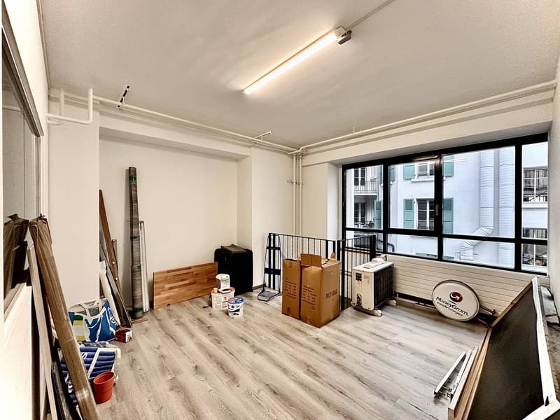 Arcade of 87 m2 for rent in the hypercenter of Lausanne (3)