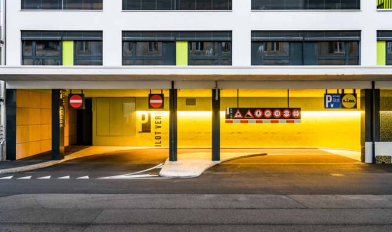 Arcade, showroom, new premises of 340 m2 for rent in La Chaux-de-Fonds (4)