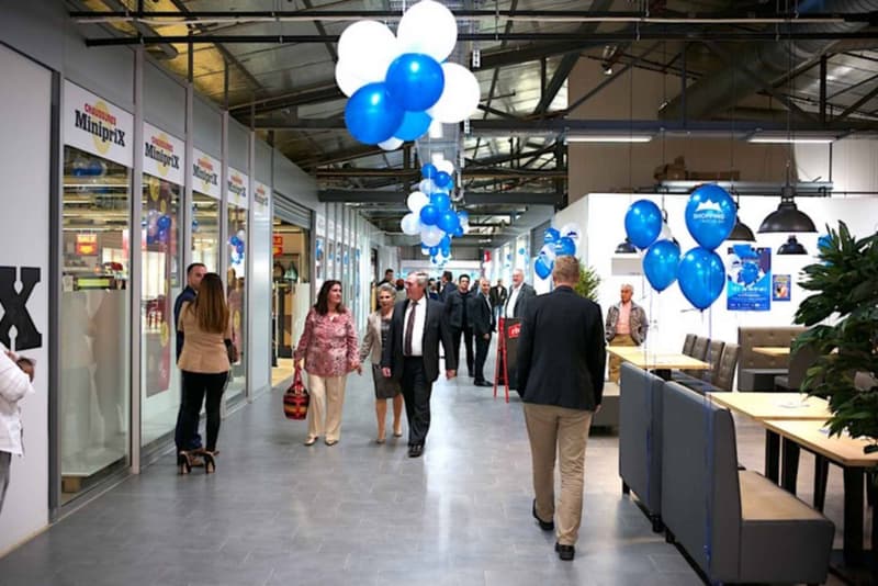 1'400 m² disponibles au Centre Commercial SHOPPING ROCHE (3)
