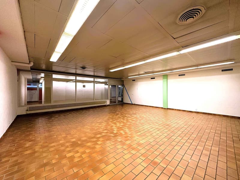 Commercial space for rent - Montolieu shopping center, Lausanne (3)