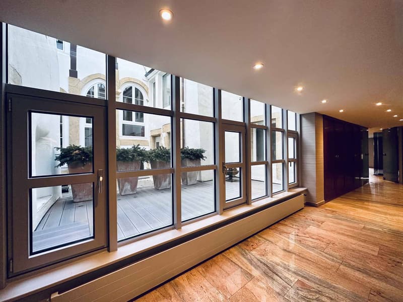 Exceptional commercial space of 115 m² for rent. Historic center of Yverdon-les-Bains (3)