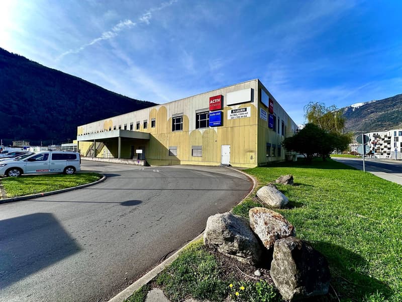 Stockage flexible, dès 100 m2 à louer à Martigny (1)
