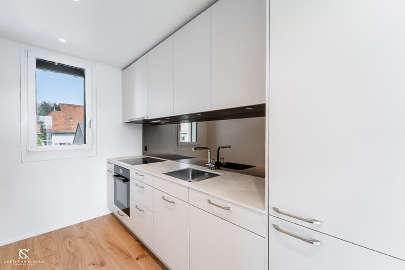 Moderne Küche mit Miele Geräten