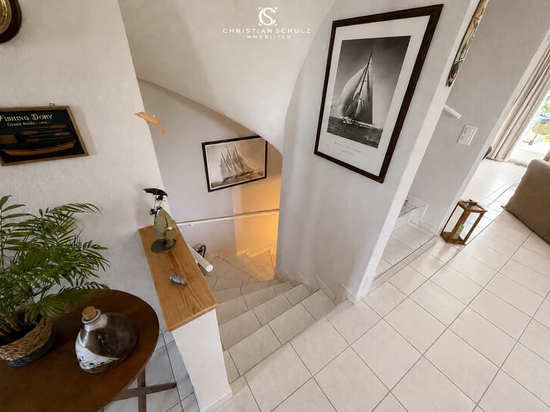 New Price - Charming Single-Family Home in the First Row by the Sea – a Rare Opportunity (11)