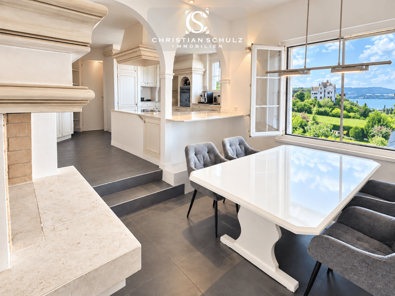 Exklusive 9-Zimmer-Maisonettewohnung mit traumhafter Seesicht, Spa und privatem Lift (4)