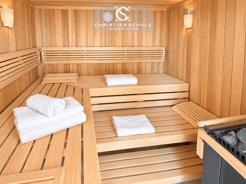 Exklusive 9-Zimmer-Maisonettewohnung mit traumhafter Seesicht, Spa und privatem Lift (12)