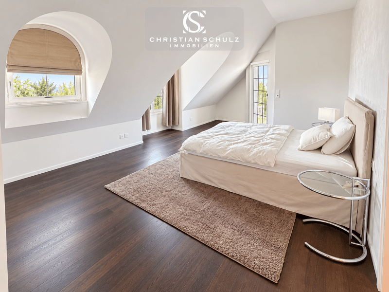 Exklusive 9-Zimmer-Maisonettewohnung mit traumhafter Seesicht, Spa und privatem Lift (19)