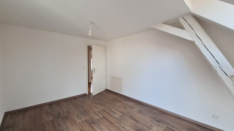 Beautiful 2-room apartment in the heart of Porrentruy (6)