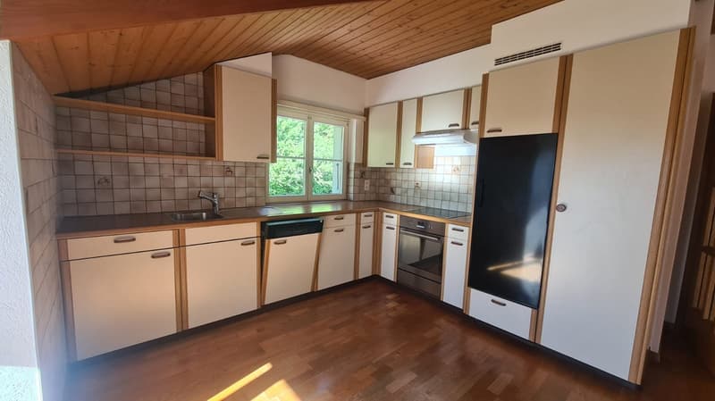 Appartamento di quattro locali con garage a Charmoille (2)
