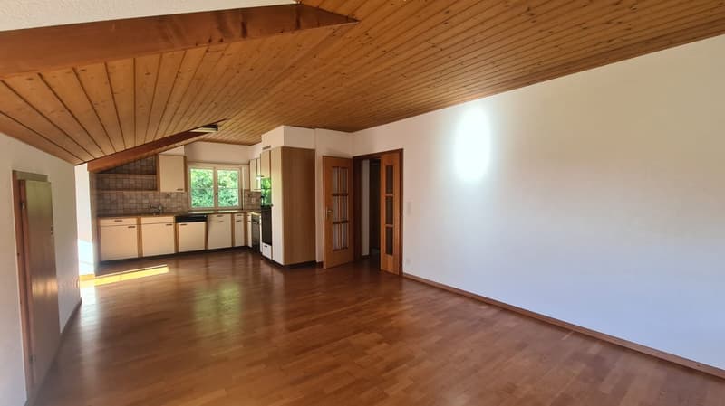Appartamento di quattro locali con garage a Charmoille (3)