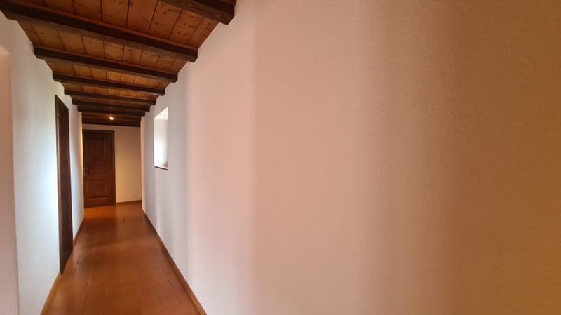 Charmantes 3.5-Zimmer-Wohnung mit Balkon in Porrentruy (8)