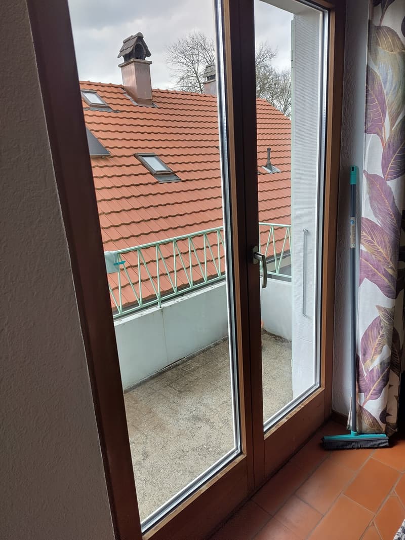 Charmantes 3.5-Zimmer-Wohnung mit Balkon in Porrentruy (4)