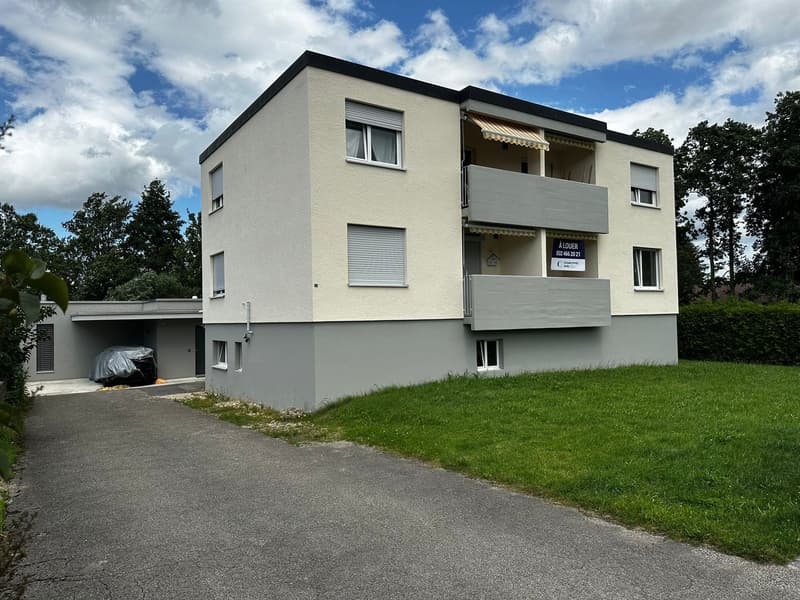 Wohnung mit 4.5 Zimmern und Balkon in Courgenay (1)
