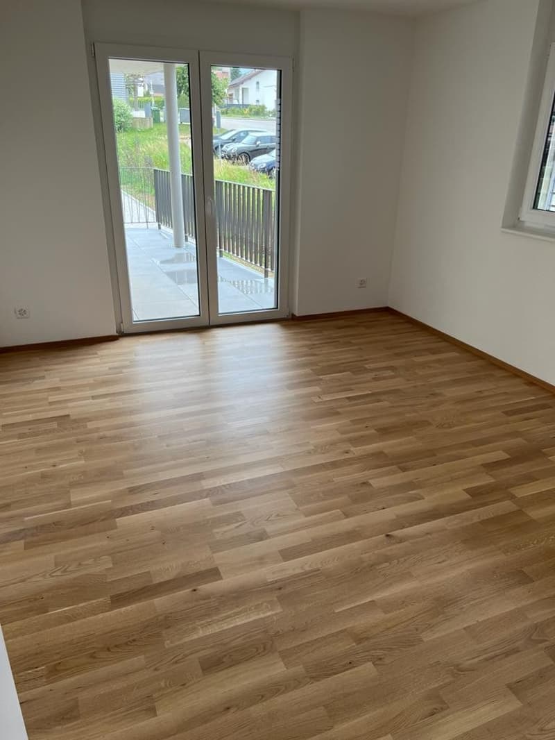 Geräumige 5.5-Zimmer-Wohnung mit Terrasse in Porrentruy (6)