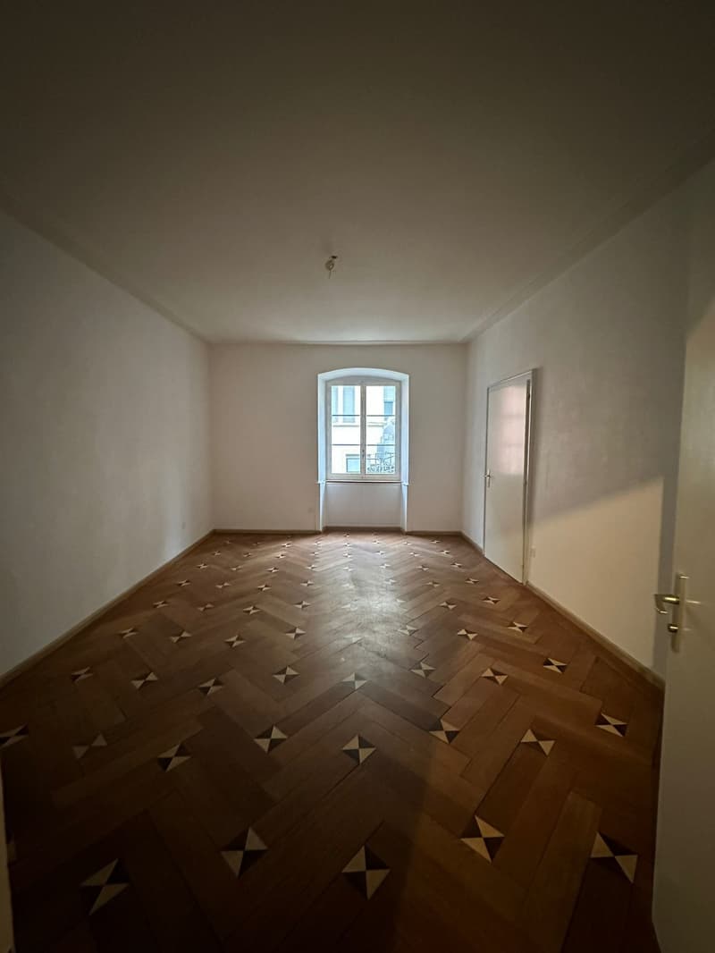 Geräumige 5.5-Zimmer-Wohnung in Porrentruy (5)
