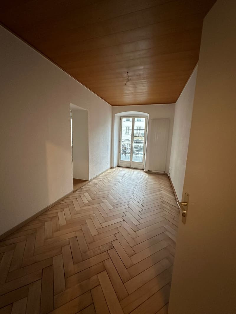 Geräumige 5.5-Zimmer-Wohnung in Porrentruy (3)
