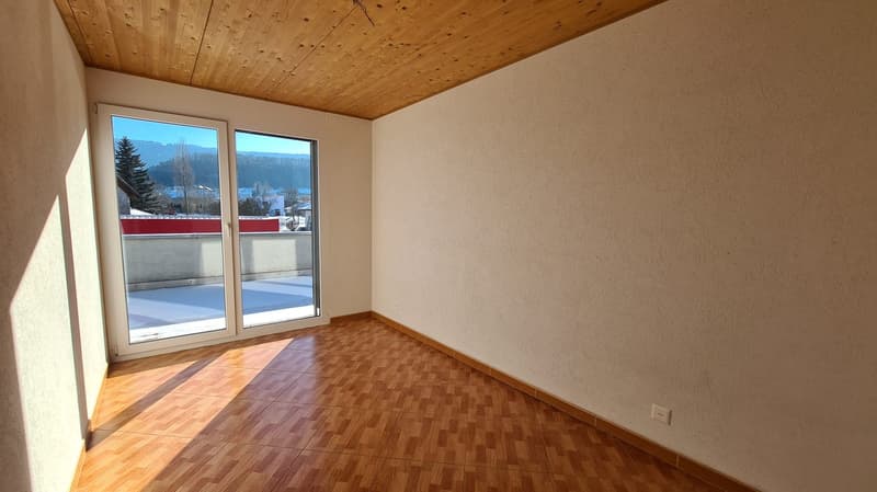 Spacieux appartement de 4.5 pièces avec balcon à Cornol (6)