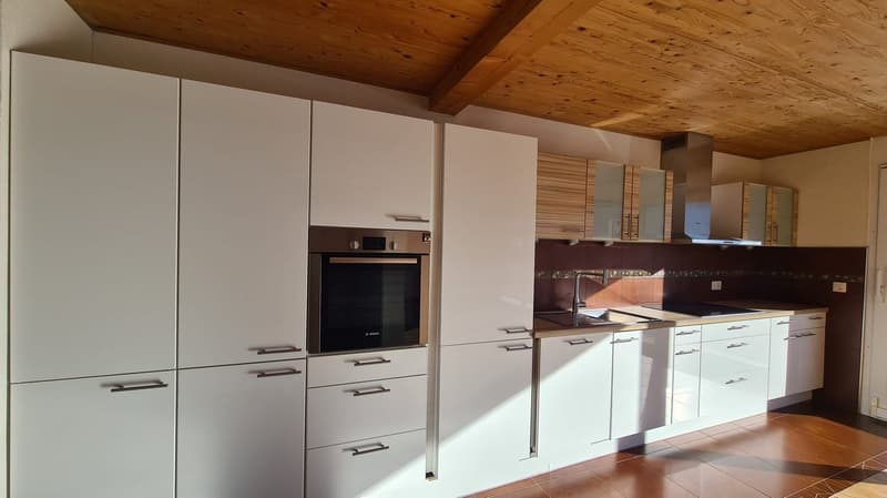 Spacieux appartement de 4.5 pièces avec balcon à Cornol (3)
