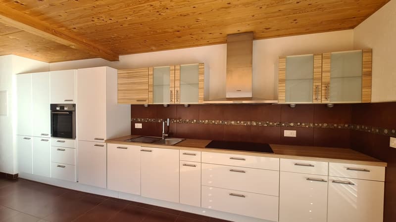Spacieux appartement de 4.5 pièces avec balcon à Cornol (2)