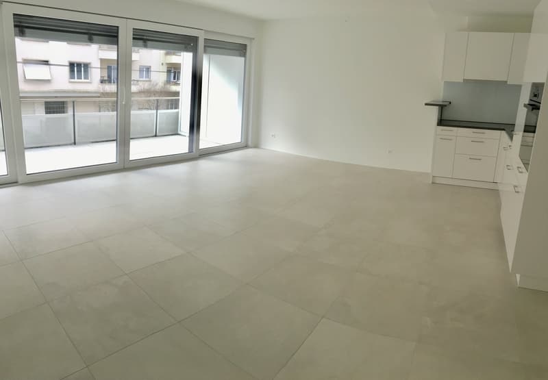 Helle 2.5-Zimmer-Wohnung mit Balkon in Biel – ab 01.12.2026 verfügbar! (4)