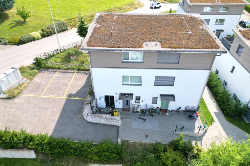 Modern semi-detached house with a great view and large terrace in Rodersdorf SO (2)