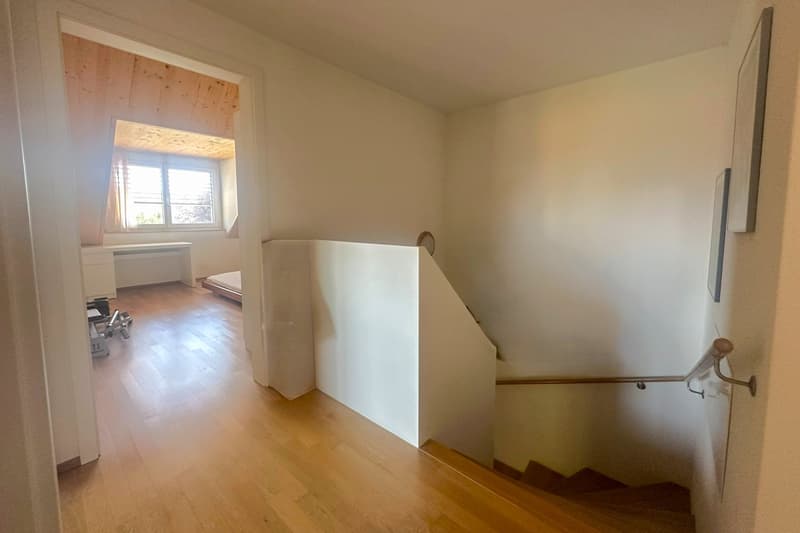 Habitation moderne sur deux étages – appartement maisonnette attractif à Birsfelden (14)