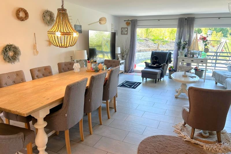 Modern semi-detached house with a far-reaching view and large terrace in Rodersdorf SO (6)