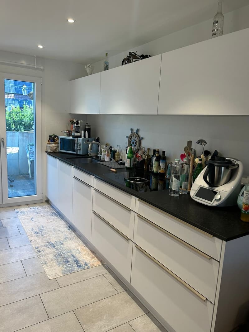 Modern semi-detached house with a far-reaching view and large terrace in Rodersdorf SO (9)