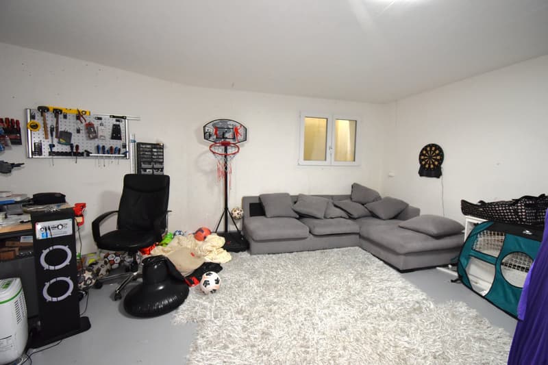 Modern semi-detached house with a far-reaching view and large terrace in Rodersdorf SO (18)