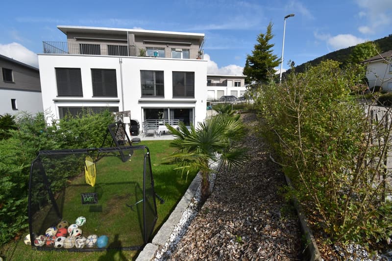 Modern semi-detached house with a far-reaching view and large terrace in Rodersdorf SO (23)