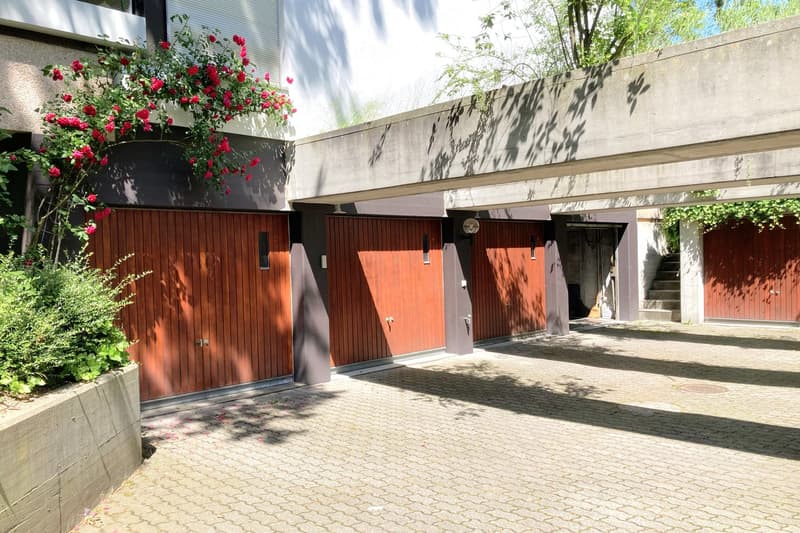 Grosszügige 5-Zimmer-Wohnung mit Garage an exklusiver Lage auf dem Bruderholz (19)