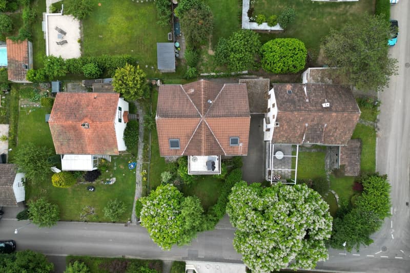 Casa residenziale attraente/casa a più generazioni in una zona residenziale molto richiesta ad Arlesheim (3)