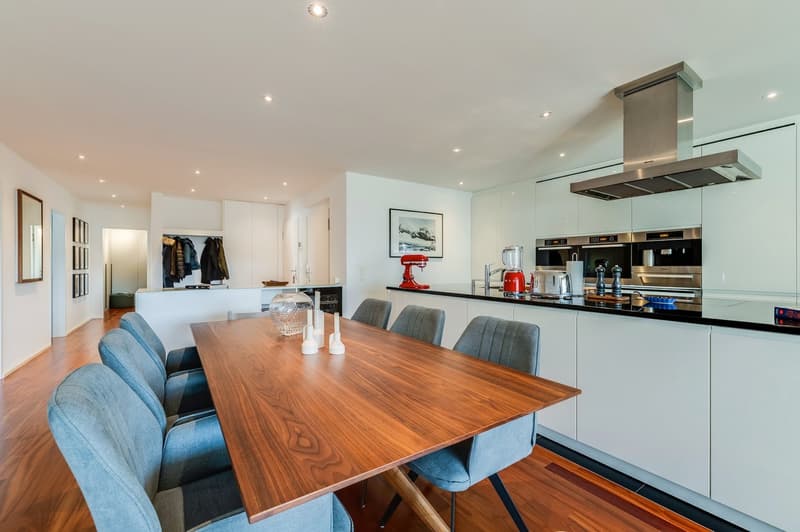 Exclusive 4.5-Room Apartment with Private Lift Access in a Prime Allschwil Location (8)