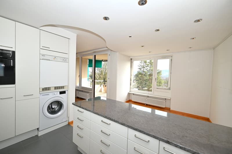 Gepflegte 5.5-Zimmer-Wohnung mit Fernsicht im Baurecht auf dem Bruderholz (6)