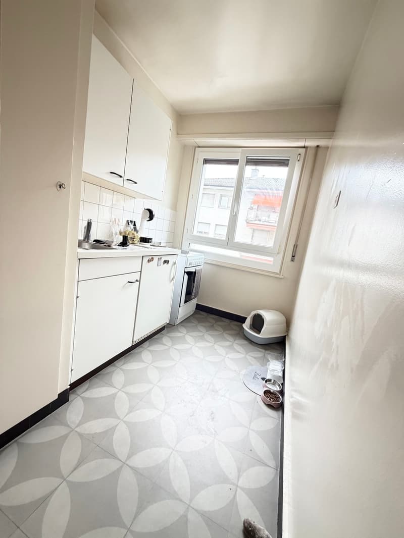 Charming 1.5-room apartment in Prilly - Sold without tenants (2)