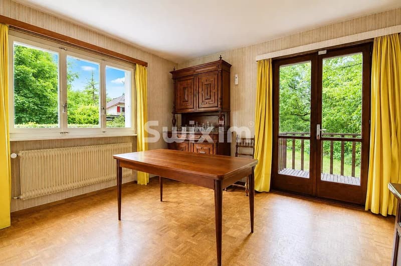 Detached house ideally located (7)