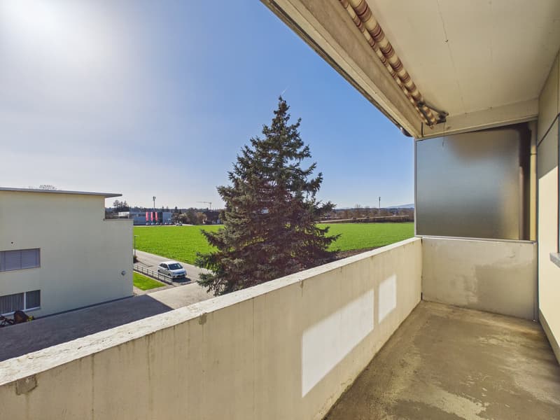 4.5-Zimmer-Wohnung mit Balkon, Garage und viel Gestaltungspotenzial (5)