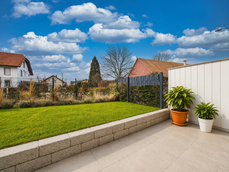MODERN WOHNEN AUF DREI ETAGEN - REIHENFAMILIENHAUS MIT CARPORT (4)