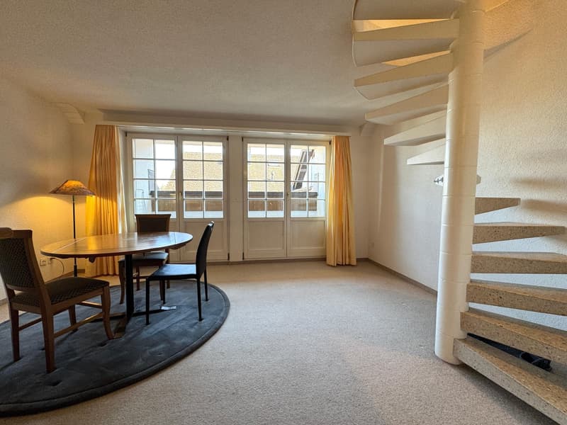 Besonderes Wohnambiente mit Balkon & Schlossblick (1)