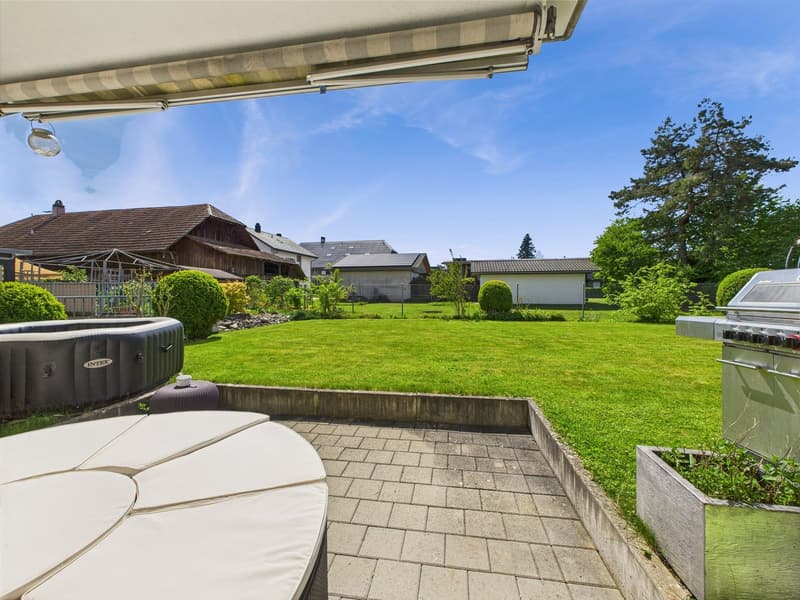 MODERN MIT GROSSZÜGIGER GARTENTERRASSE & EHP (8)