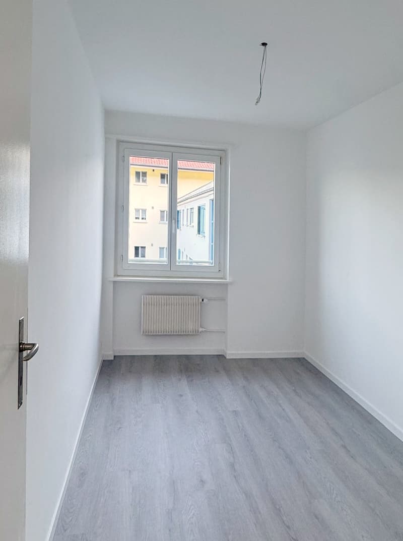 Helle 3.5-Zimmer-Wohnung mit Balkon in Pieterlen (3)