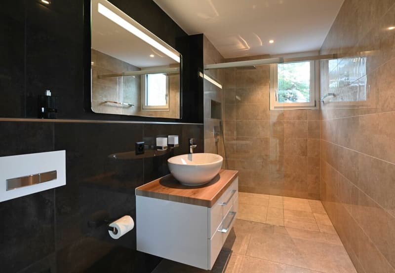Exklusives 6.5 Zimmer Einfamilienhaus mit Weitblick (2)