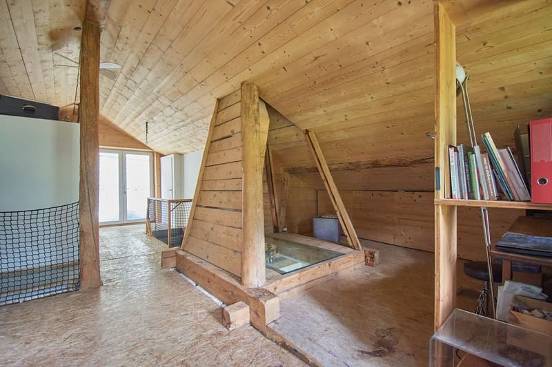 A chalet that tells a story... and awaits yours. (6)