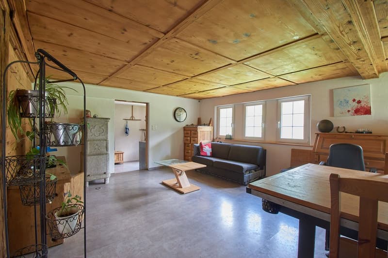 A chalet that tells a story... and awaits yours. (4)