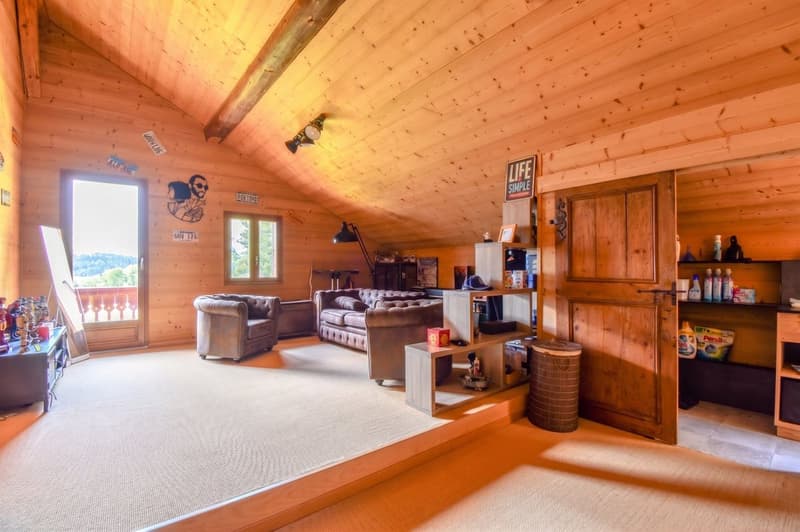 Authentique chalet de caractère - Vente en résidence secondaire (11)